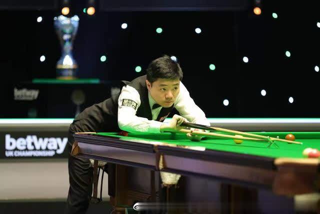 以精准的球 以精准的球