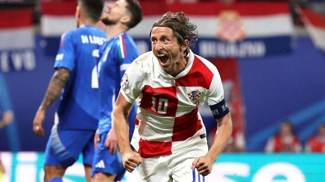 单场贡献了 单场贡献了