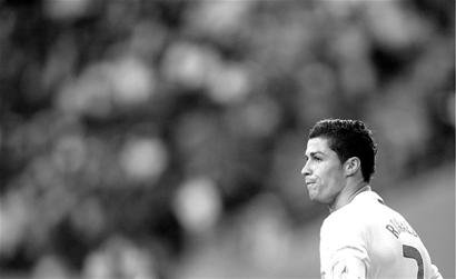 成了足球界 成了足球界