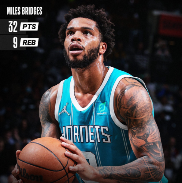 现与背后队 现与背后队