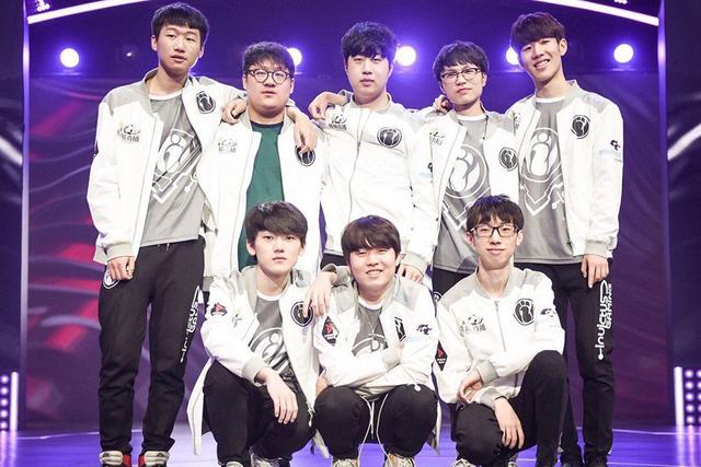 特别是对巴 特别是对巴